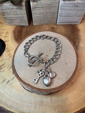 Fossil Silver-Tone Heart & Key Charm Chain Bracelet